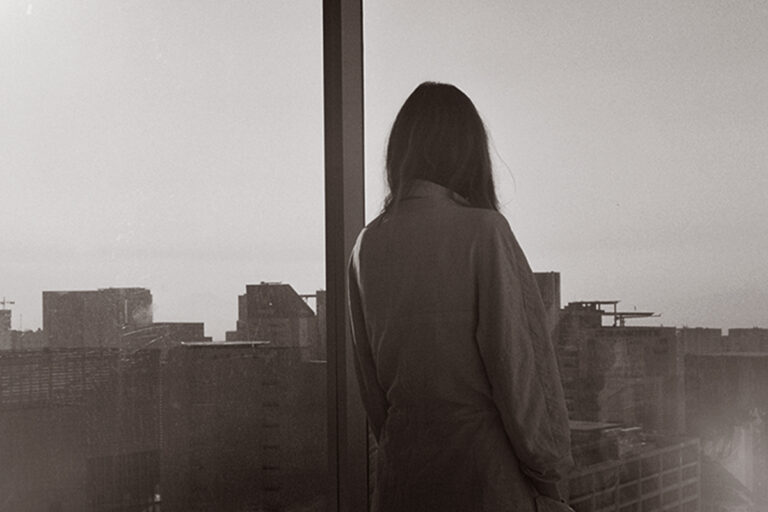 Read more about the article Affirmations for Releasing Fear and Overcoming Anxieties
